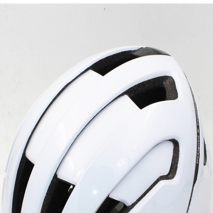 Aero Road Performance Helmet view 2